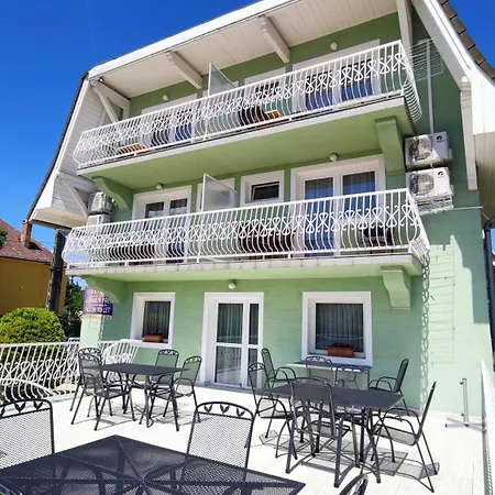 Zoeld Vendeghaz منزل للإقامة