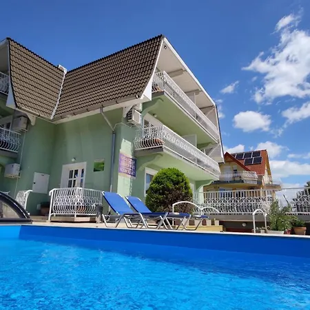 民宿 Zoeld Vendeghaz *